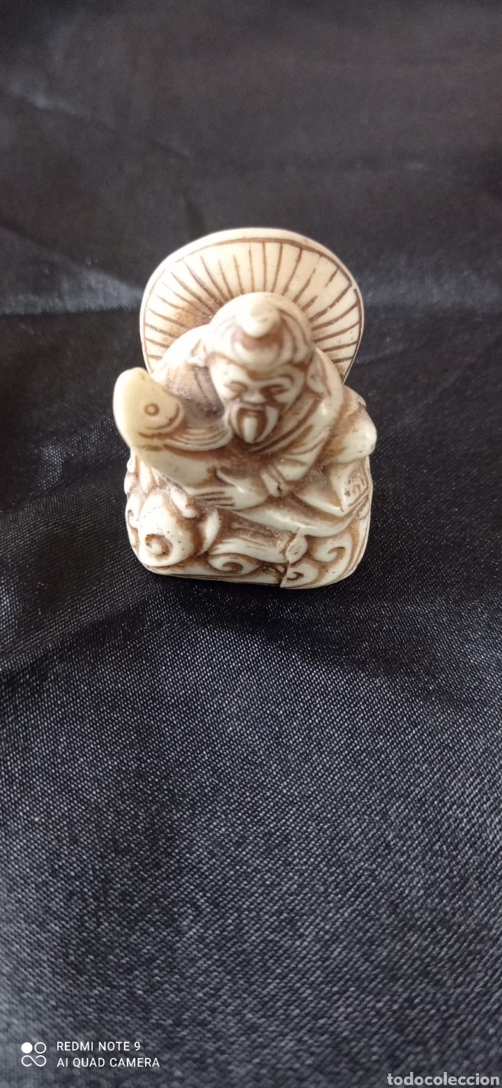 Vintage: Figura Buda de resina con pez