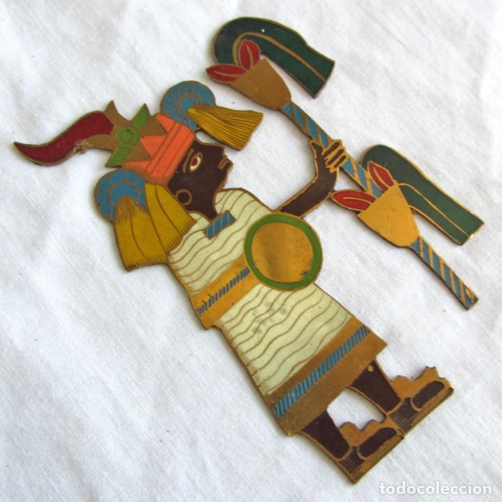 Vintage: Chapa de lat&oacute;n lacado motivo azteca o maya