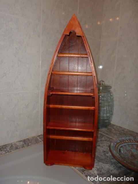 Vintage: Estanteria miniaturas en forma de Bote - Foto 1