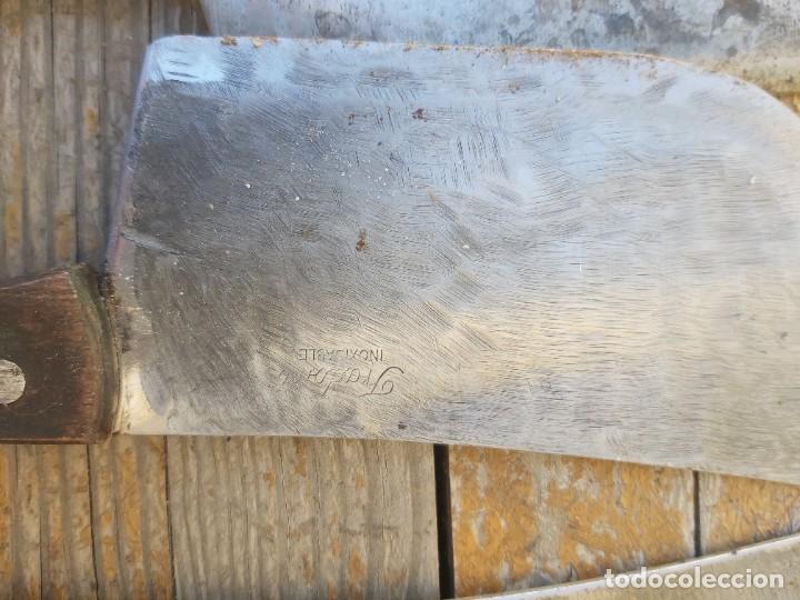 Vintage: Lote de dos cuchillos para matanza con mango de madera. - Foto 4