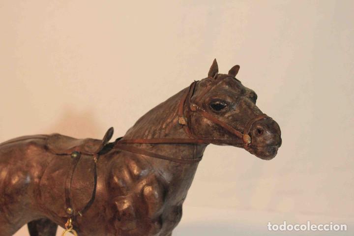 Vintage: CABALLO CUERO 30 cm - Foto 2