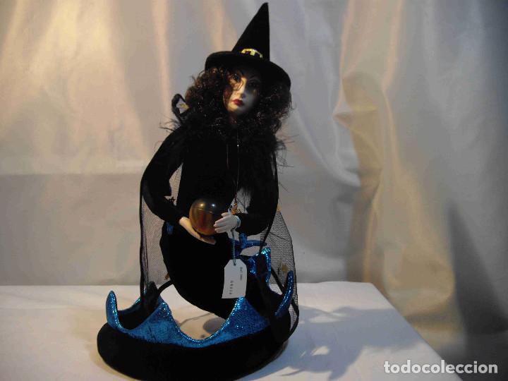 Vintage: MU&Ntilde;ECA BRUJA COLA - Foto 1