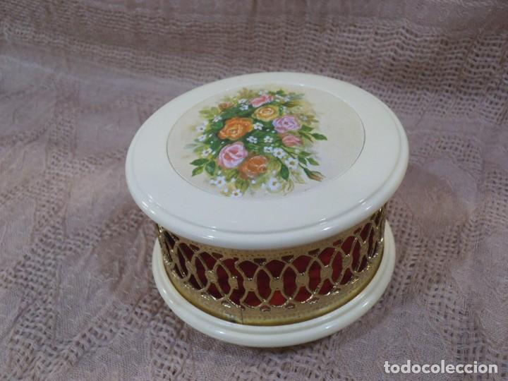 Vintage: JOYERO BEIGE - REJILLA REDONDO ( MINI ) - Foto 1