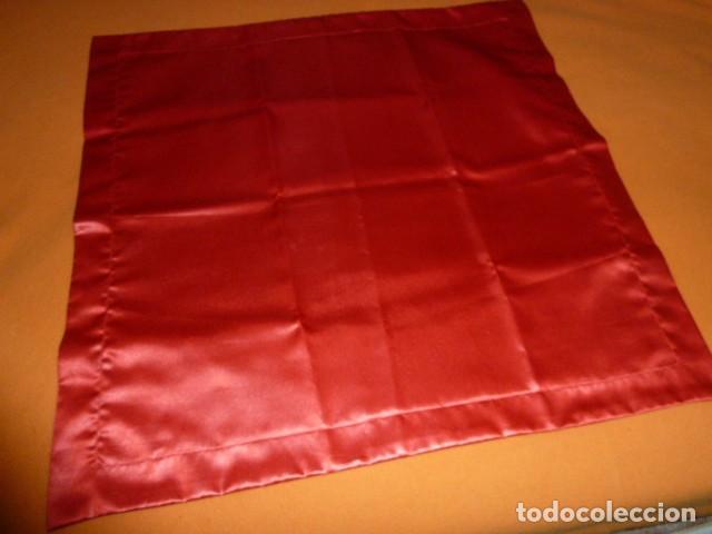 Vintage: Funda coj&iacute;n sat&eacute;n rojo - Foto 2