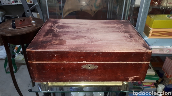 Vintage: Antiguo joyero madera tallada color burdeos leer descripci&oacute;n