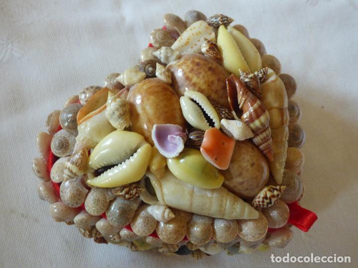 Vintage: Joyero de conchas. - Foto 1