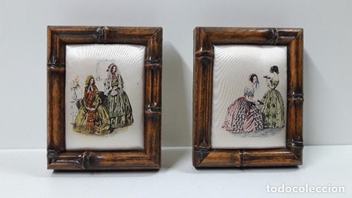 Vintage: DOS PEQUE&Ntilde;OS CUADROS DE TELA ACOLCHADA CON DETALLE DE SE&Ntilde;ORAS VESTIDAS DE EPOCA .