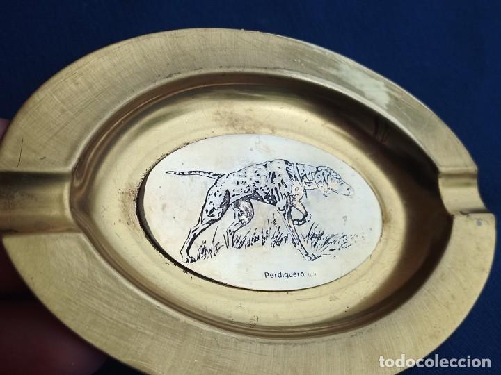 Vintage: Cenicero de bronce con plata 925, con perro de caza