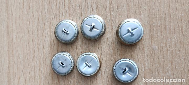 Vintage: lote de 6 botones de metal - Foto 2
