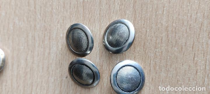 Vintage: lote de 4 botones de metal - Foto 1