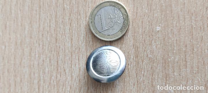 Vintage: lote de 4 botones de metal - Foto 2