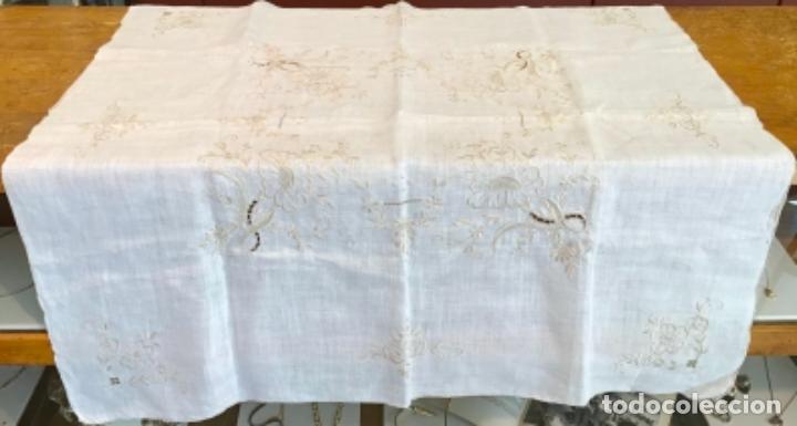 Vintage: MANTEL DE LINO BORDADO - Foto 2