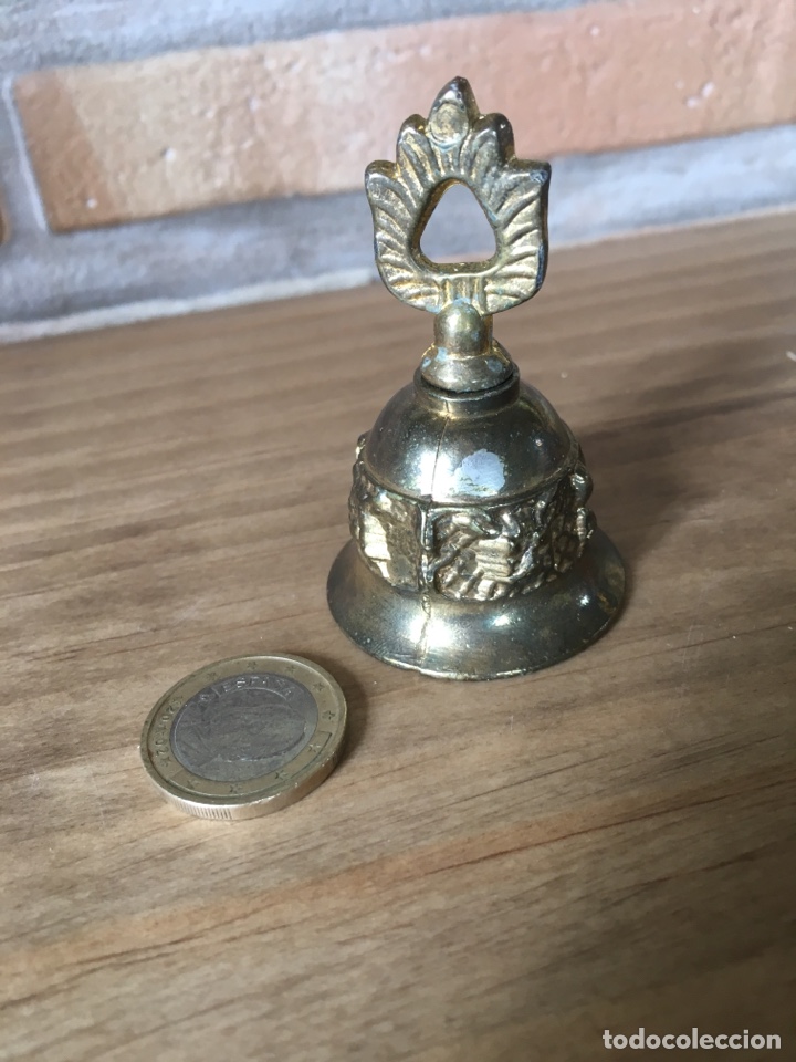 Vintage: Campanilla met&aacute;lica sobremesa