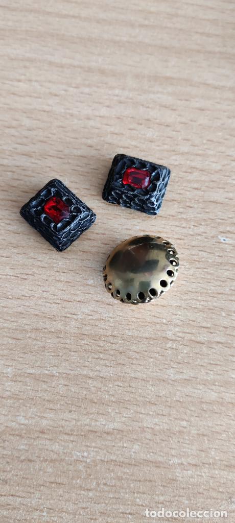 Vintage: lote de 3 botones diferentes - Foto 1