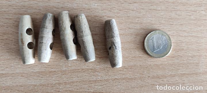 Vintage: lote de 5 botones de madera tipo comando - Foto 1