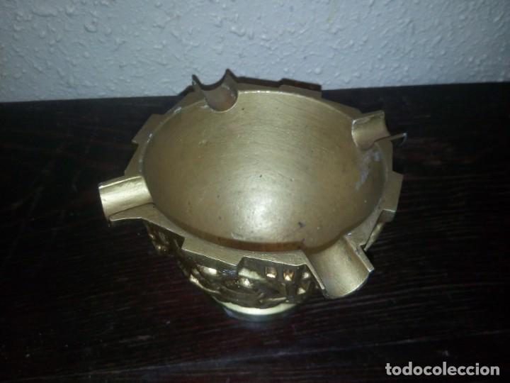 Vintage: CENICERO DE METAL DORADO - Foto 3