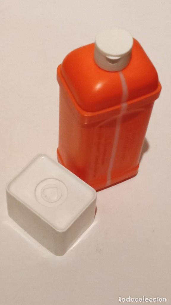 Vintage: botella, o cantimplora toda de plastico - Foto 2