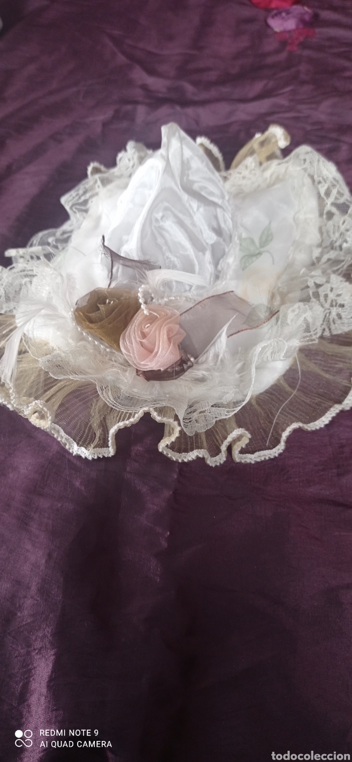 Sombrero mu&ntilde;eca porcelana