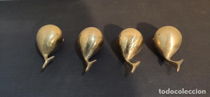Vintage: LOTE DE 4 BALLENAS DE BRONCE PARA CENICEROS - Foto 3