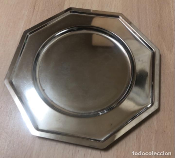Vintage: BANDEJA OCTOGONAL EN METAL PLATEADO - Foto 1