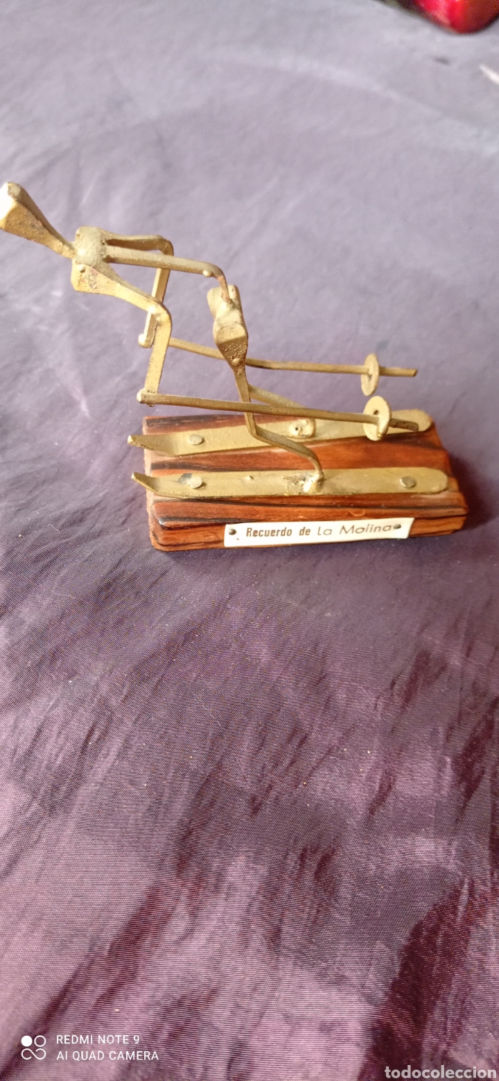 Vintage: Figura esquiador en metal recuerdo vintage la Molina sky