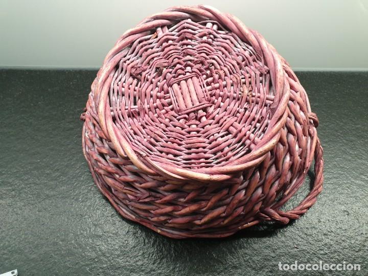Vintage: Cesta, canasto de mimbre morado. - Foto 3