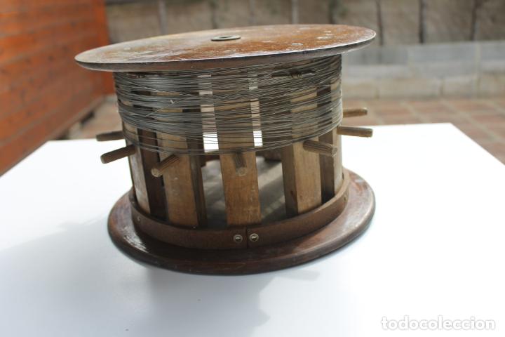 Vintage: GRAN CARRETE DE PESCA EN MADERA - Foto 3