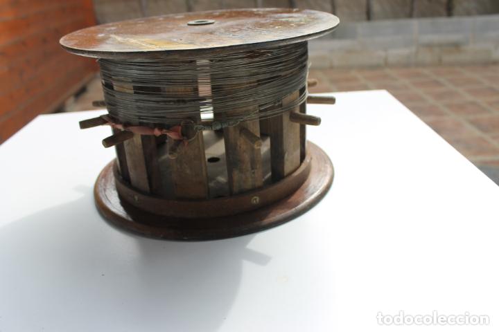 Vintage: GRAN CARRETE DE PESCA EN MADERA - Foto 5