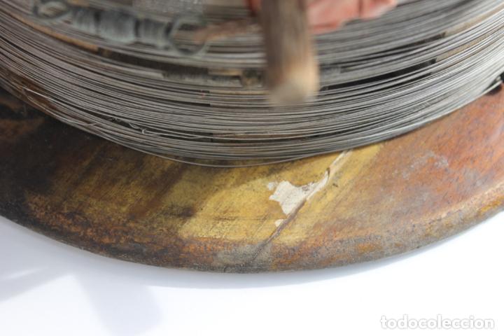 Vintage: GRAN CARRETE DE PESCA EN MADERA - Foto 10