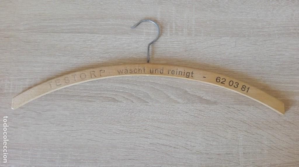 Vintage: PERCHA ALEMANA(ALEMANIA) DE MADERA DE 42 CM. DE LOS A&Ntilde;OS 70-TESTORP W&Auml;SCHT UND REINIGT.