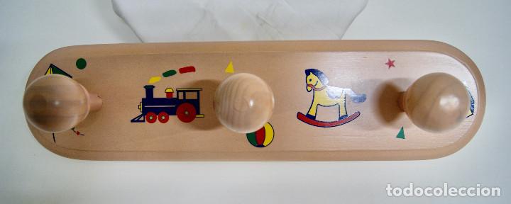 Vintage: Percha rosa con dibujos - Foto 1