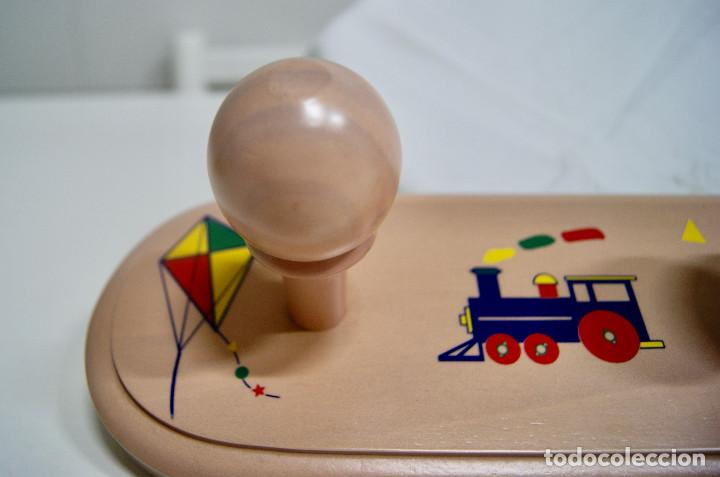 Vintage: Percha rosa con dibujos - Foto 4