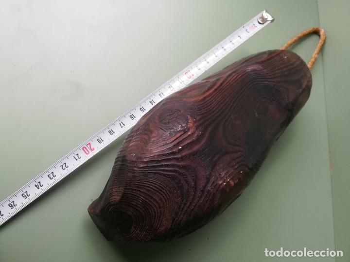 Vintage: ZUECO DE MADERA PARA COLGAR - Foto 2