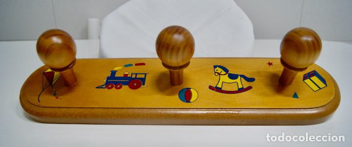 Vintage: Percha madera con dibujos - Foto 2