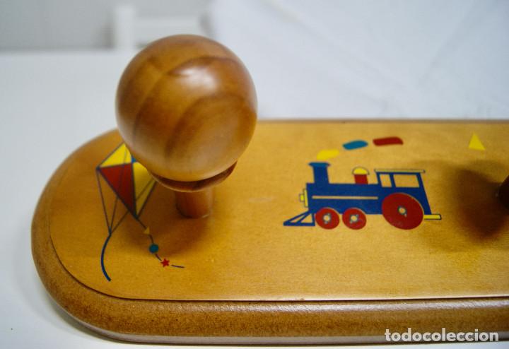 Vintage: Percha madera con dibujos - Foto 4