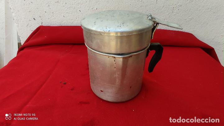 Vintage: jarra con escurridor aluminio - Foto 1