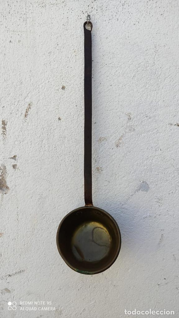 Vintage: cazo antiguo de metal - Foto 1