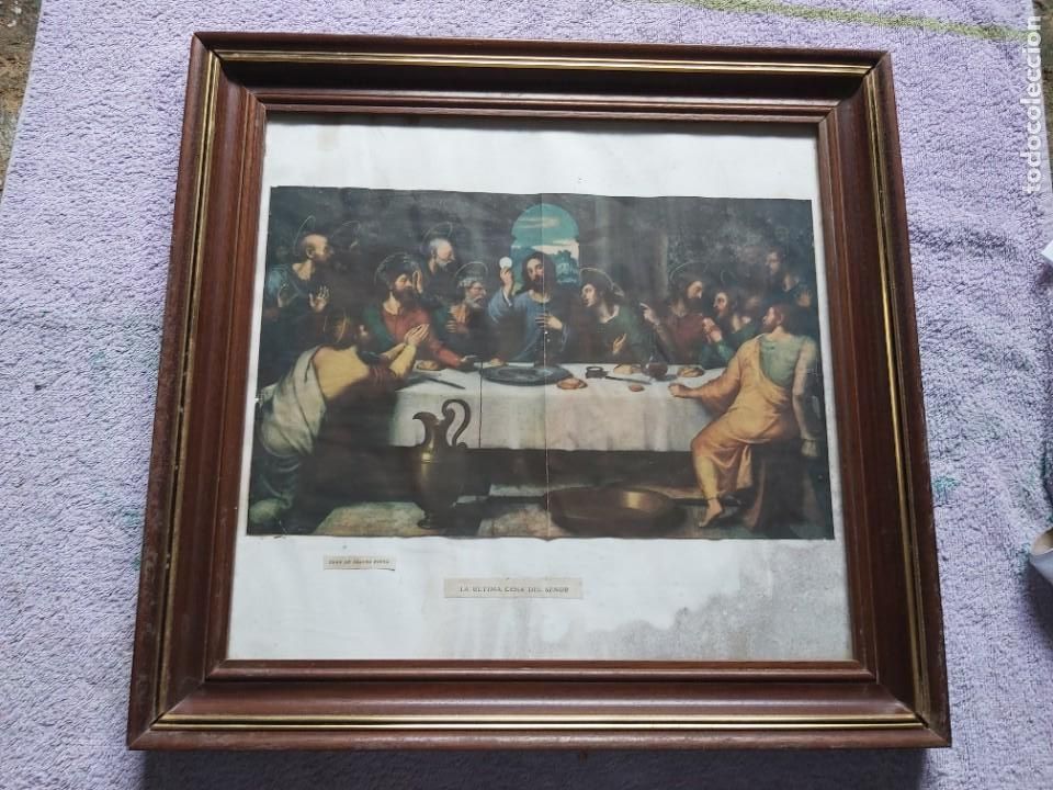 Vintage: I Marco de madera con adorno en dorado.