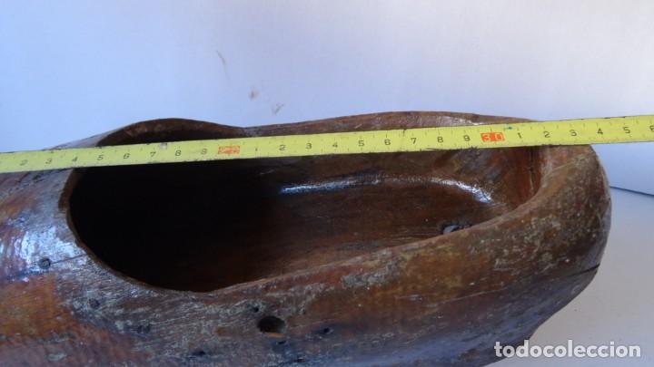 Vintage: ZUECO DE MADERA 33cm - Foto 6
