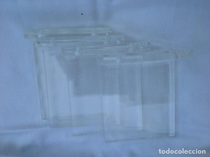 Vintage: 4 soportes de pared de metacrilato - Foto 1