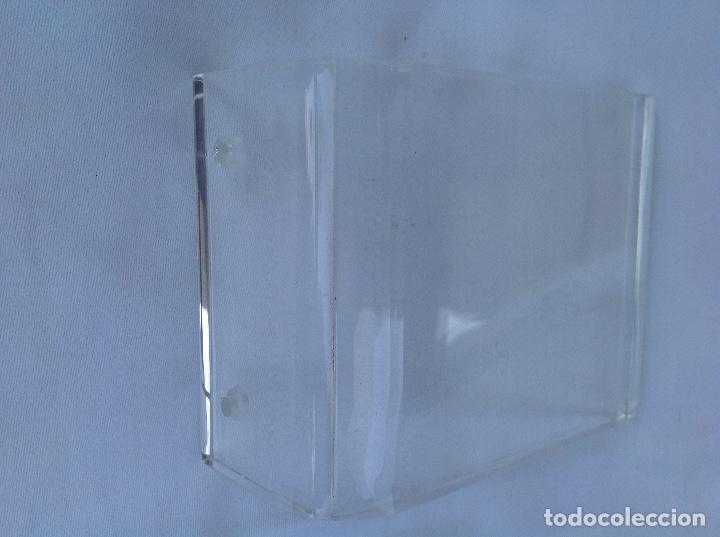 Vintage: 4 soportes de pared de metacrilato - Foto 4