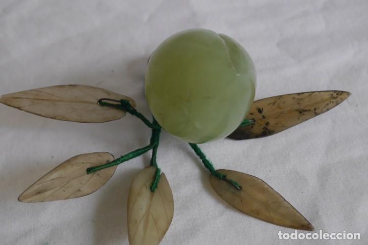 Vintage: Fruta con hojas talladas en jade - Foto 8