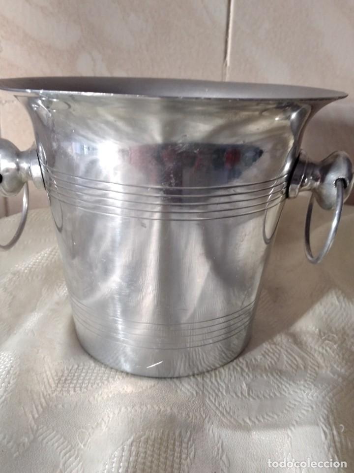 Vintage: Bonita cubitera de aluminio. - Foto 5
