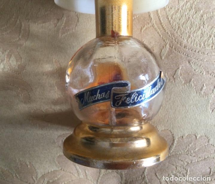 Vintage: CURIOSO FRASCO DE PERFUME CON FORMA DE LAMPARA - Foto 3
