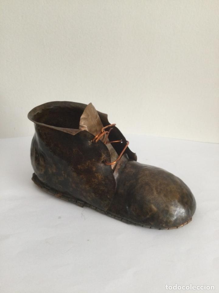 Vintage: ZAPATO DE COBRE HECHO A MANO EN CHILE