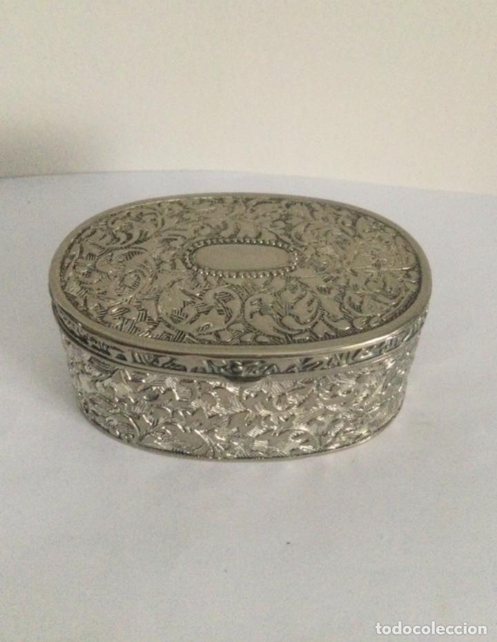 Vintage: PEQUE&Ntilde;A CAJA JOYERO REPUJADA - Foto 15