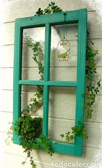 Vintage: Ventana de madera verde