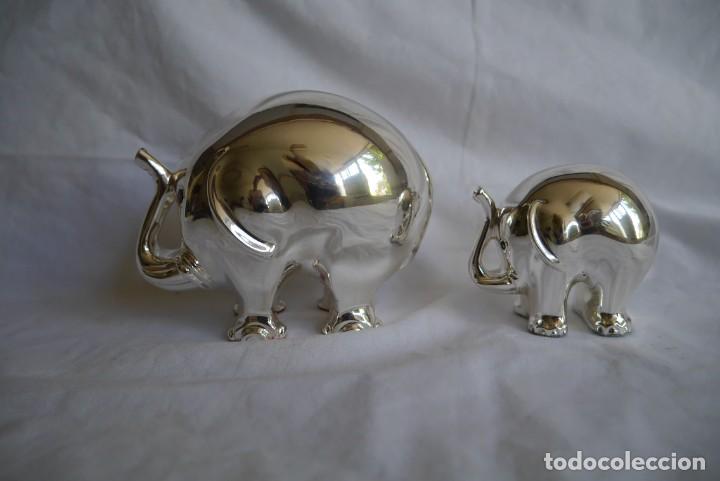 Vintage: 2 figuras de elefantes laminadas en plata - Foto 2