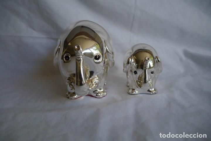 Vintage: 2 figuras de elefantes laminadas en plata - Foto 3