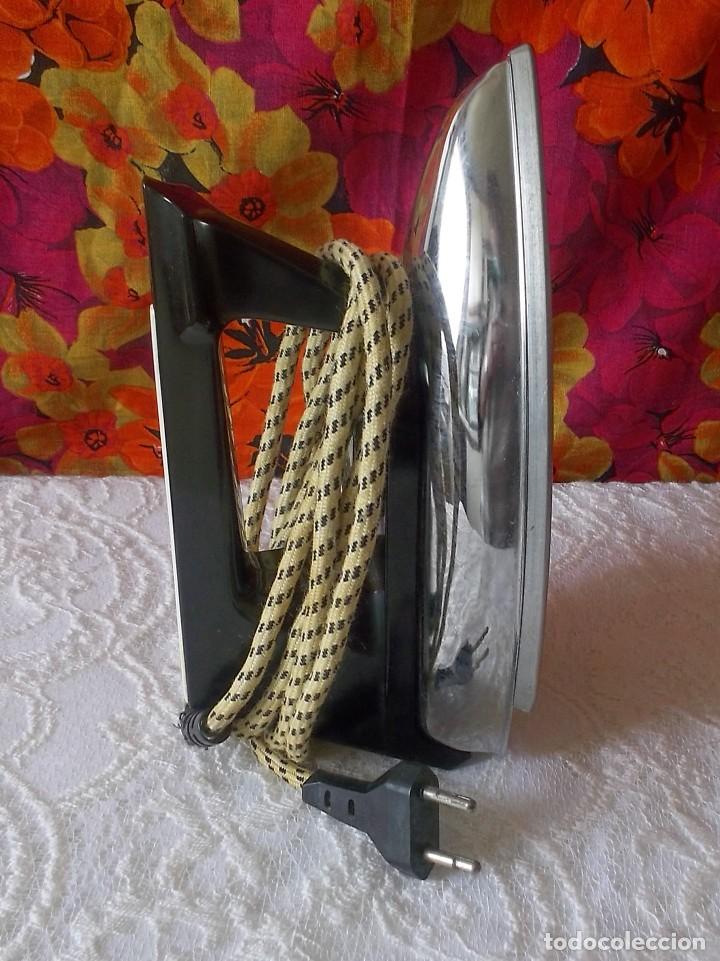 Vintage: PLANCHA AUTOMATICA SOLAC MODELO 845-A&Ntilde;OS 60-70 - Foto 4